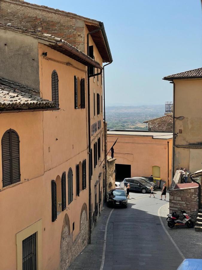 Assisi Ad Apartments - Fratello Sole Luxury Loft Esterno foto